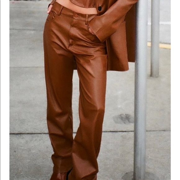 Zara faux leather pants - Picture 3 of 6